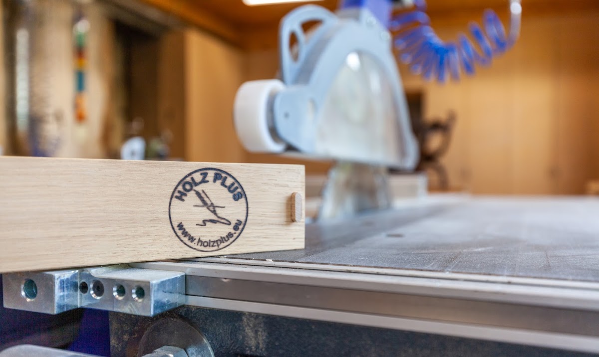 HOLZ PLUS - Gerhard Benischke