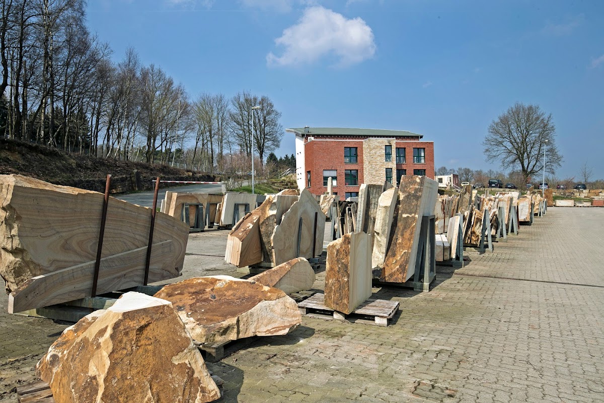 Natursteinbetrieb E. u. G. Woitzel GmbH & Co. KG